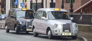 Đi lại bằng taxi ở Manchester